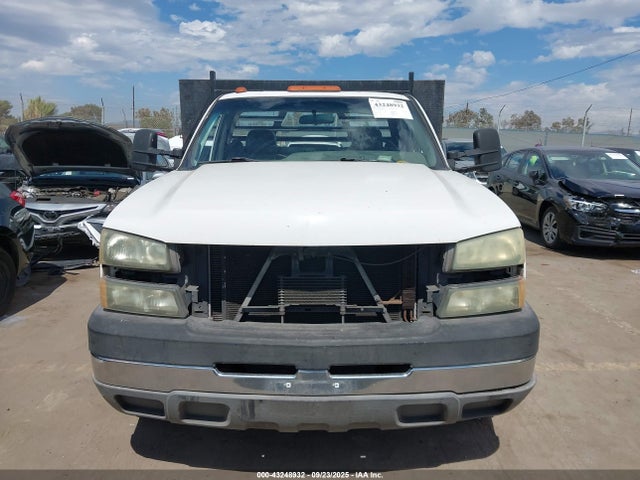 Продаж на аукціоні авто 2005 Chevrolet Silverado 3500 Chassis Work Truck, vin: 1GBJC34U65E244485, номер лоту: 43248932