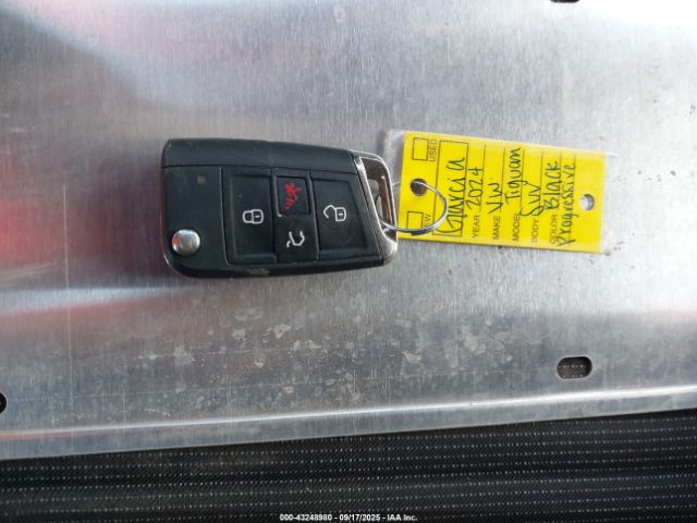 2024 VOLKSWAGEN TIGUAN 3VVFB7AX0RM114553 Photo 10