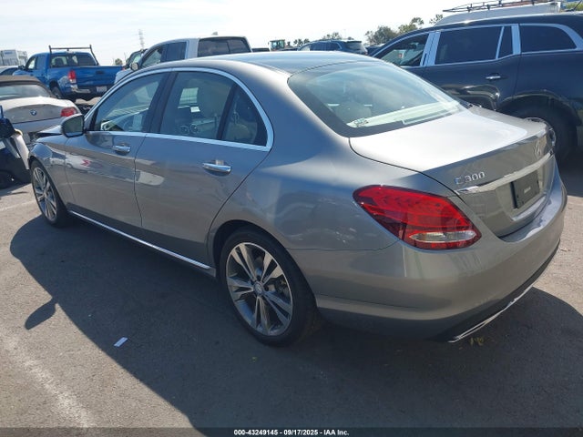 Mercedes-Benz C-Class 2016 55SWF4JB3GU152946 Image 3