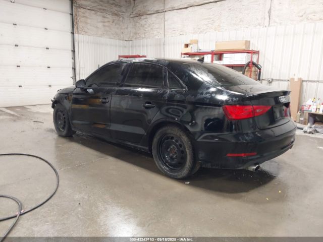 2015 AUDI A3 WAUBFGFF6F1051904 Photo 2