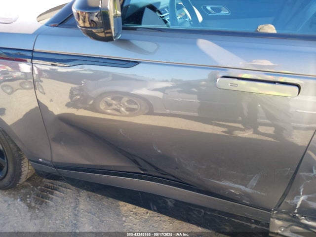 Land Rover aj126 2018 SALYM2RV8JA741504 Image 18