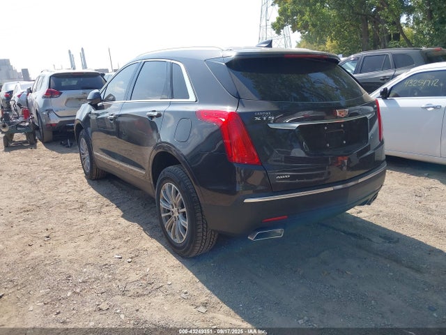 2017 CADILLAC XT5 1GYKNDRS7HZ307219 Photo 2