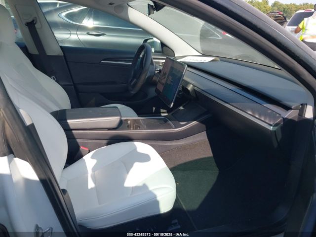 2021 TESLA MODEL 3 5YJ3E1EB7MF981367 Photo 4