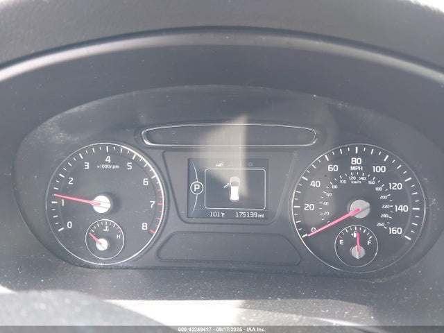5XYPGDA52HG315612 KIA Sorento