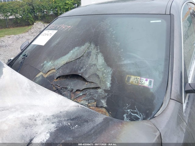 43249471 :رقم المزاد ، ZN661XUA4MX370785 vin ، 2021 Maserati Levante مزاد بيع