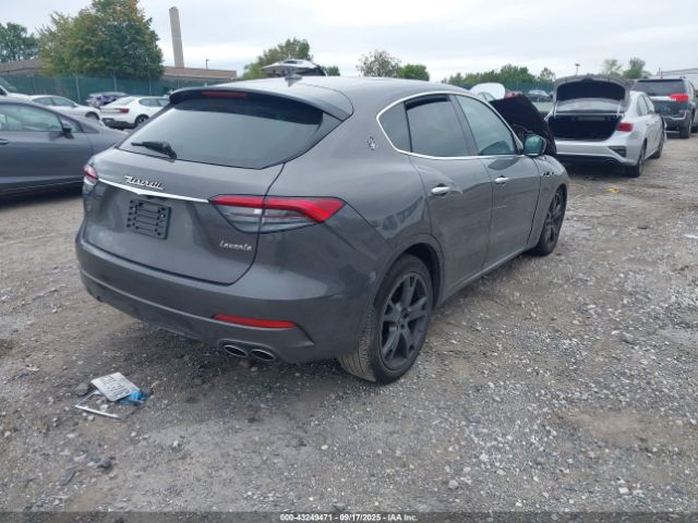 2021 MASERATI LEVANTE ZN661XUA4MX370785 Photo 3