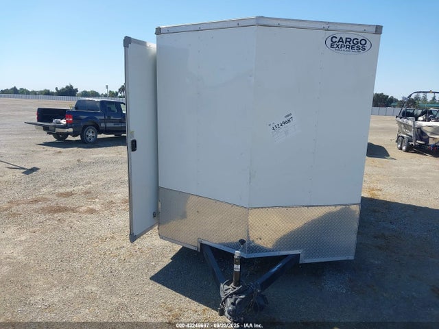 5JW7E1427PF048078 Cargo 2023