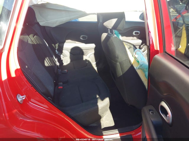 KIA g 2018 KNDJP3A5XJ7559785 Image 8