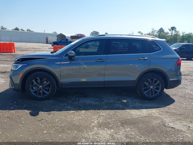 3VV2B7AX4NM031748 Volkswagen Tiguan