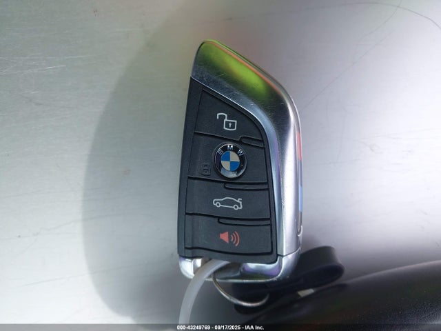 2021 BMW M3 WBS33AY05MFL49911 Photo 10