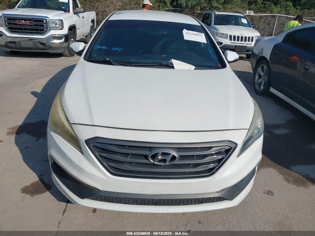 5NPE34ABXHH478834 Hyundai 2017