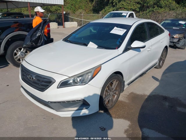 5NPE34ABXHH478834 Hyundai 2017