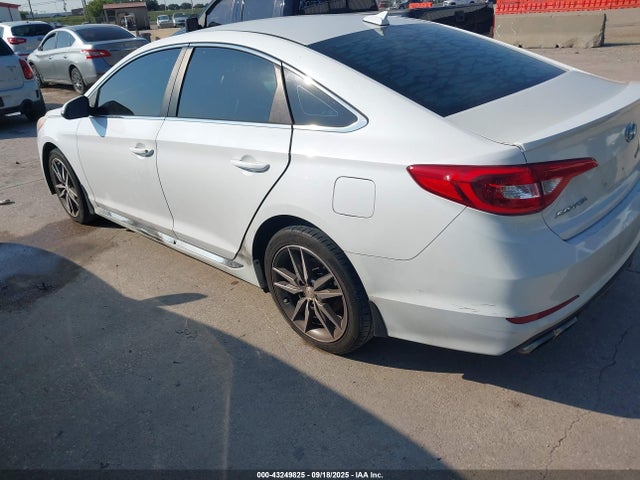 5NPE34ABXHH478834 Hyundai 2017