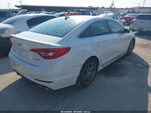 5NPE34ABXHH478834 Hyundai 2017