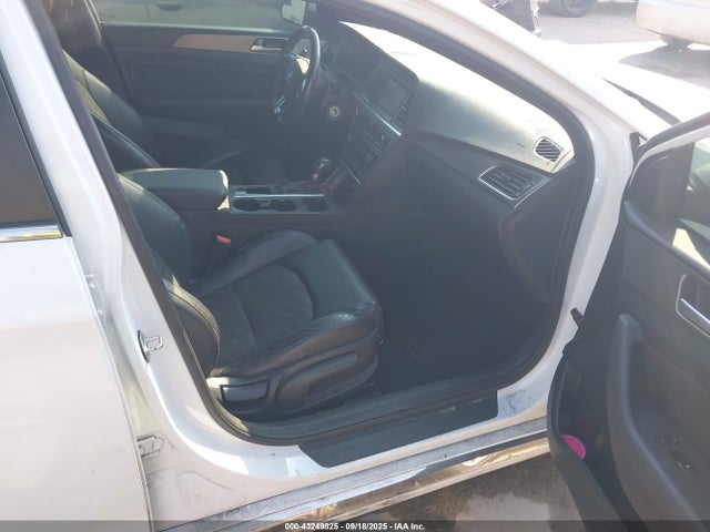 5NPE34ABXHH478834 Hyundai 2017