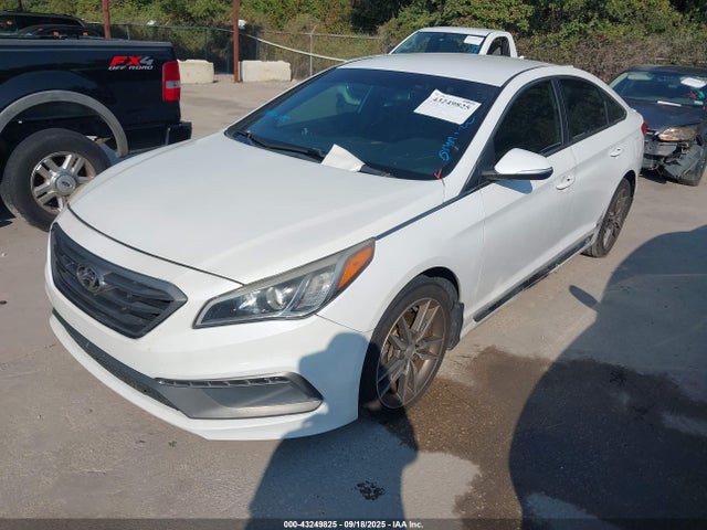 5NPE34ABXHH478834 Hyundai 2017
