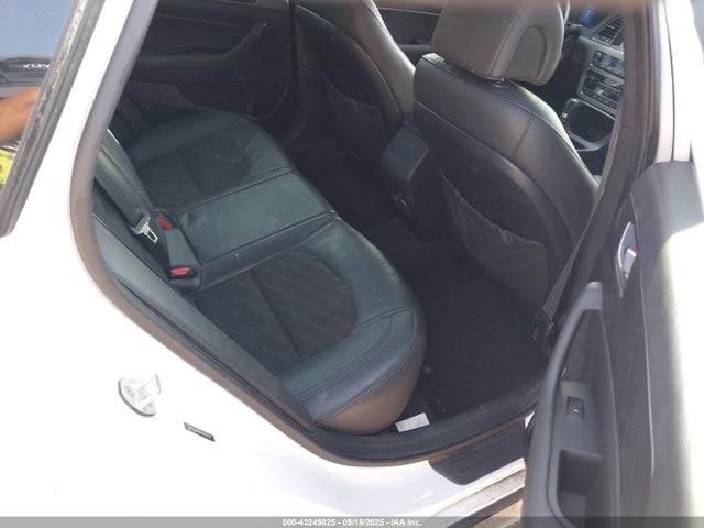 5NPE34ABXHH478834 Hyundai 2017