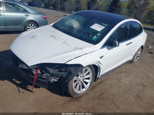 2016 TESLA MODEL X 5YJXCAE28GF013418 Photo 1