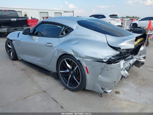 2022 TOYOTA GR SUPRA WZ1DB0C05NW049417 Photo 2