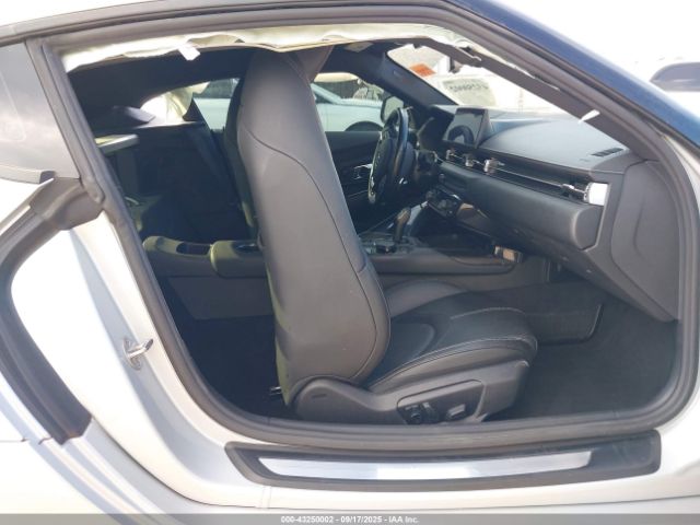 2022 TOYOTA GR SUPRA WZ1DB0C05NW049417 Photo 4