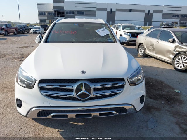 2021 Mercedes-benz Glc 300 Suv მანქანა იყიდება აუქციონზე, vin: W1N0G8DB7MV313912, აუქციონის ნომერი: 43250030