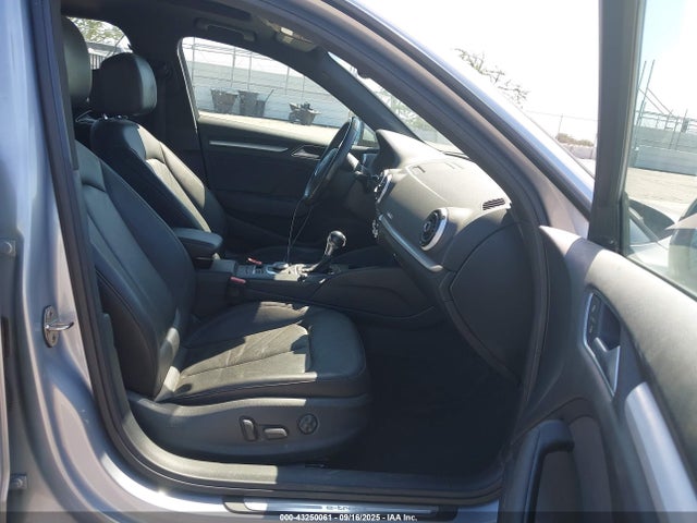 2016 AUDI A3 E-TRON WAUUPBFF6GA058717 Photo 4