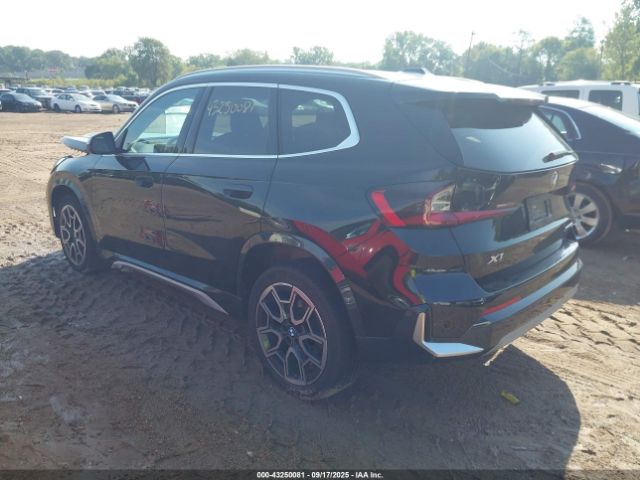 2024 BMW X1 WBX73EF03R5Y49598 Photo 2