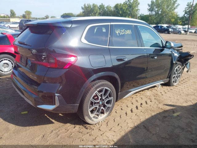 2024 BMW X1 WBX73EF03R5Y49598 Photo 3