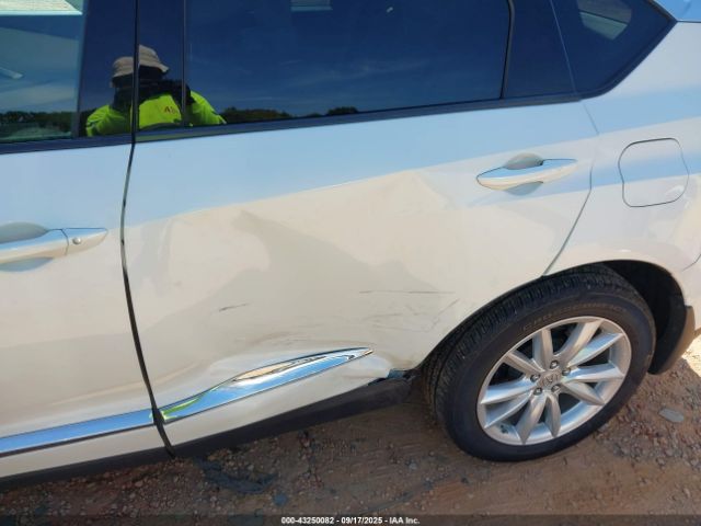 2019 ACURA RDX 5J8TC2H35KL012646 Photo 5