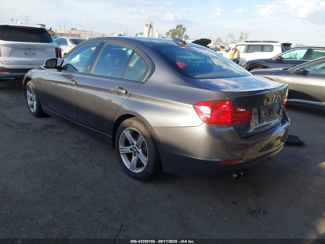 BMW 328I 2015 WBA3C1C50FP851715 Image 3