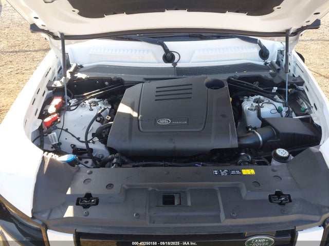SALEJEEX7S2452467 Land Rover Defender 110 P300