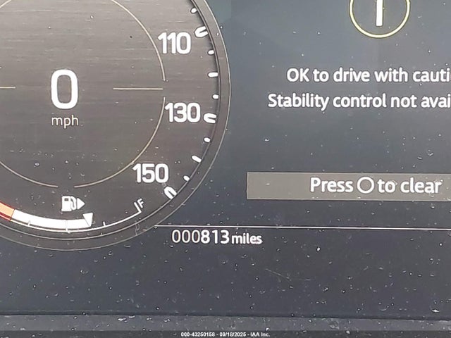 SALEJEEX7S2452467 Land Rover Defender 110 P300