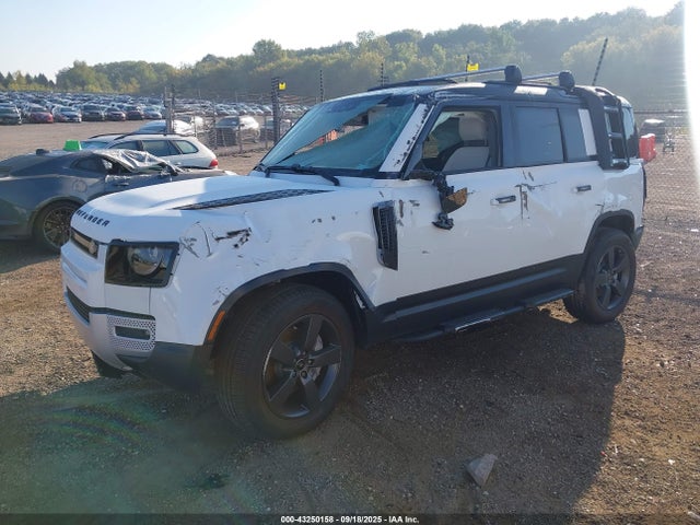 SALEJEEX7S2452467 Land Rover Defender 110 P300