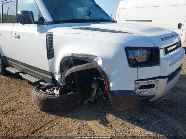 SALEJEEX7S2452467 Land Rover Defender 110 P300