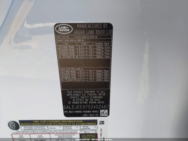 SALEJEEX7S2452467 Land Rover Defender 110 P300