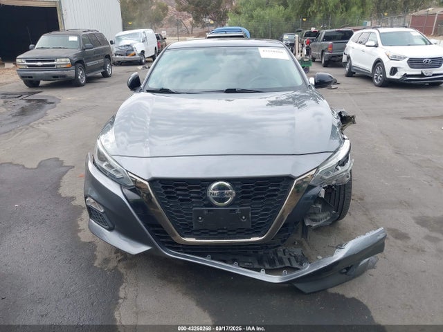 1N4BL4CVXKC176558 Nissan 2019
