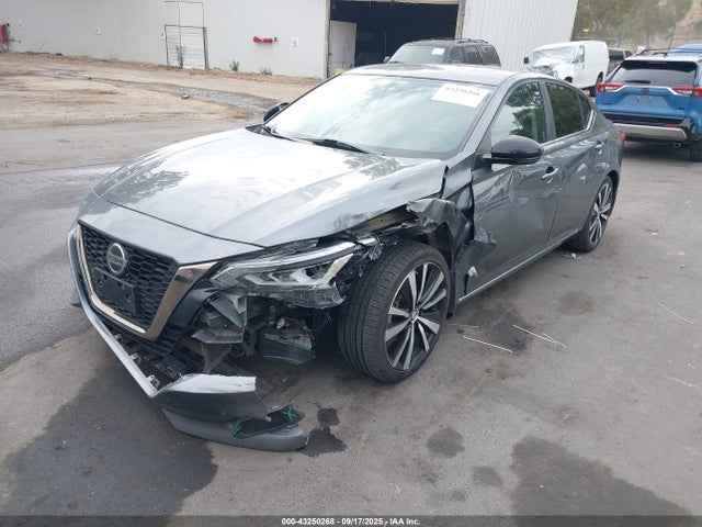 1N4BL4CVXKC176558 Nissan 2019