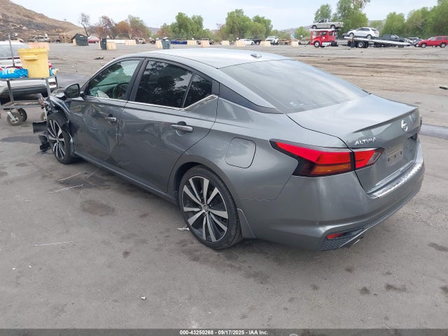 1N4BL4CVXKC176558 Nissan 2019
