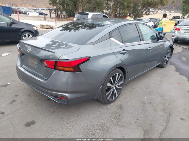 1N4BL4CVXKC176558 Nissan 2019