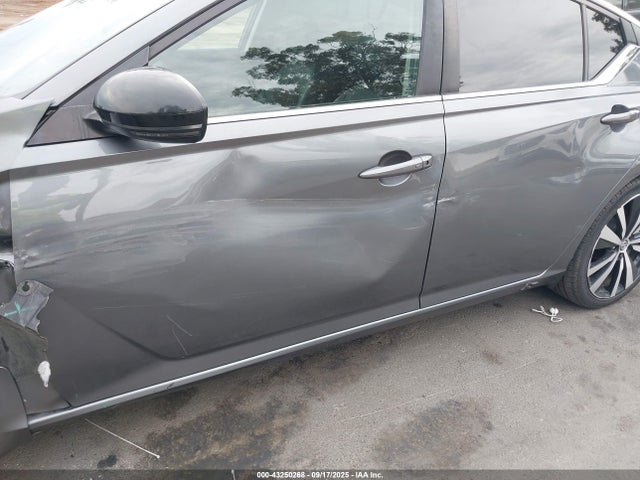 1N4BL4CVXKC176558 Nissan 2019