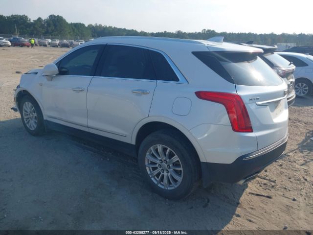 2019 CADILLAC XT5 1GYKNARS1KZ141396 Photo 2