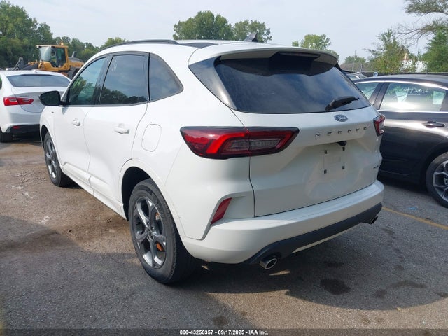 2023 FORD ESCAPE 1FMCU9MN6PUA58916 Photo 2