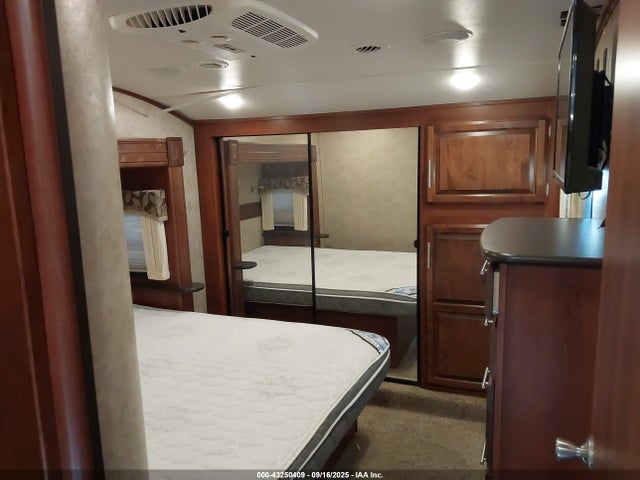 1UJCJ0BSXG1WG0121 Jayco Jayco