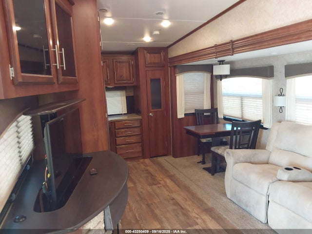 1UJCJ0BSXG1WG0121 Jayco Jayco