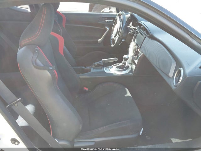 JF1ZNAA10G8704108 Scion fa20