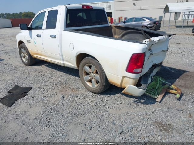 2019 RAM 1500 CLASSIC 1C6RR7FG9KS623965 Photo 2