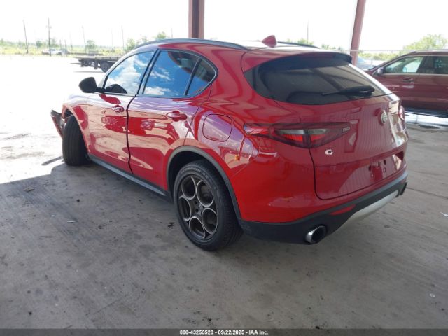 2018 ALFA ROMEO STELVIO ZASFAKPN1J7B58593 Photo 2