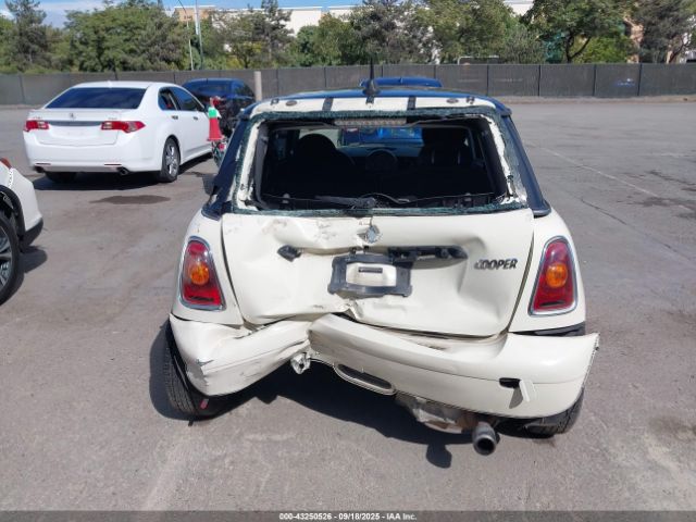 2008 MINI COOPER WMWMF335X8TT66516 Photo 5