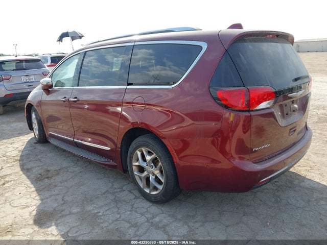 Chrysler Pacifica Limited 2017 2C4RC1GG9HR745645 Image 3