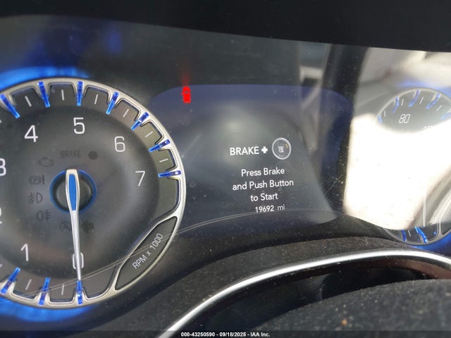 Chrysler Pacifica Limited 2017 2C4RC1GG9HR745645 Image 7